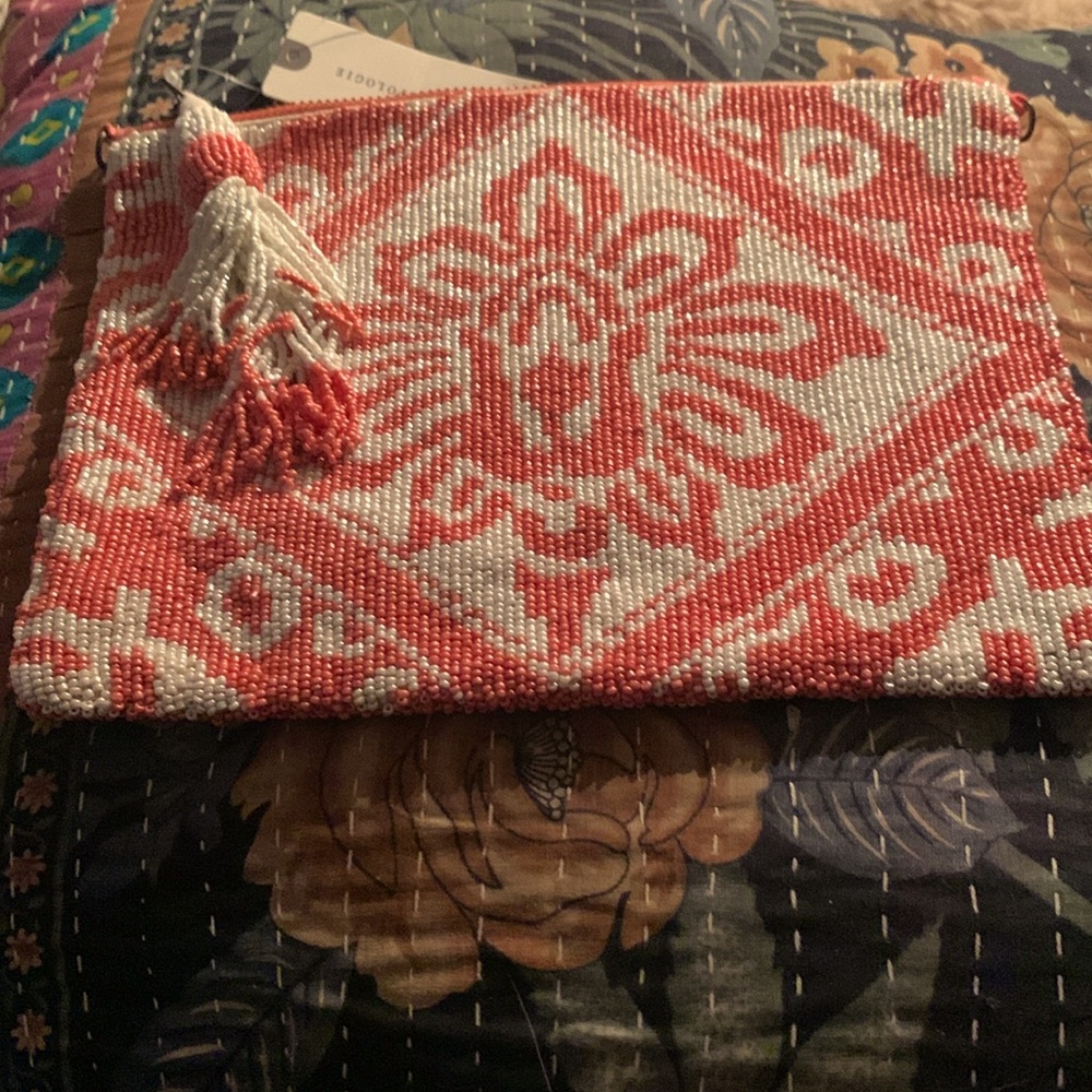 Anthropologie Peach and White Beaded Clutch - Picture 3 of 7